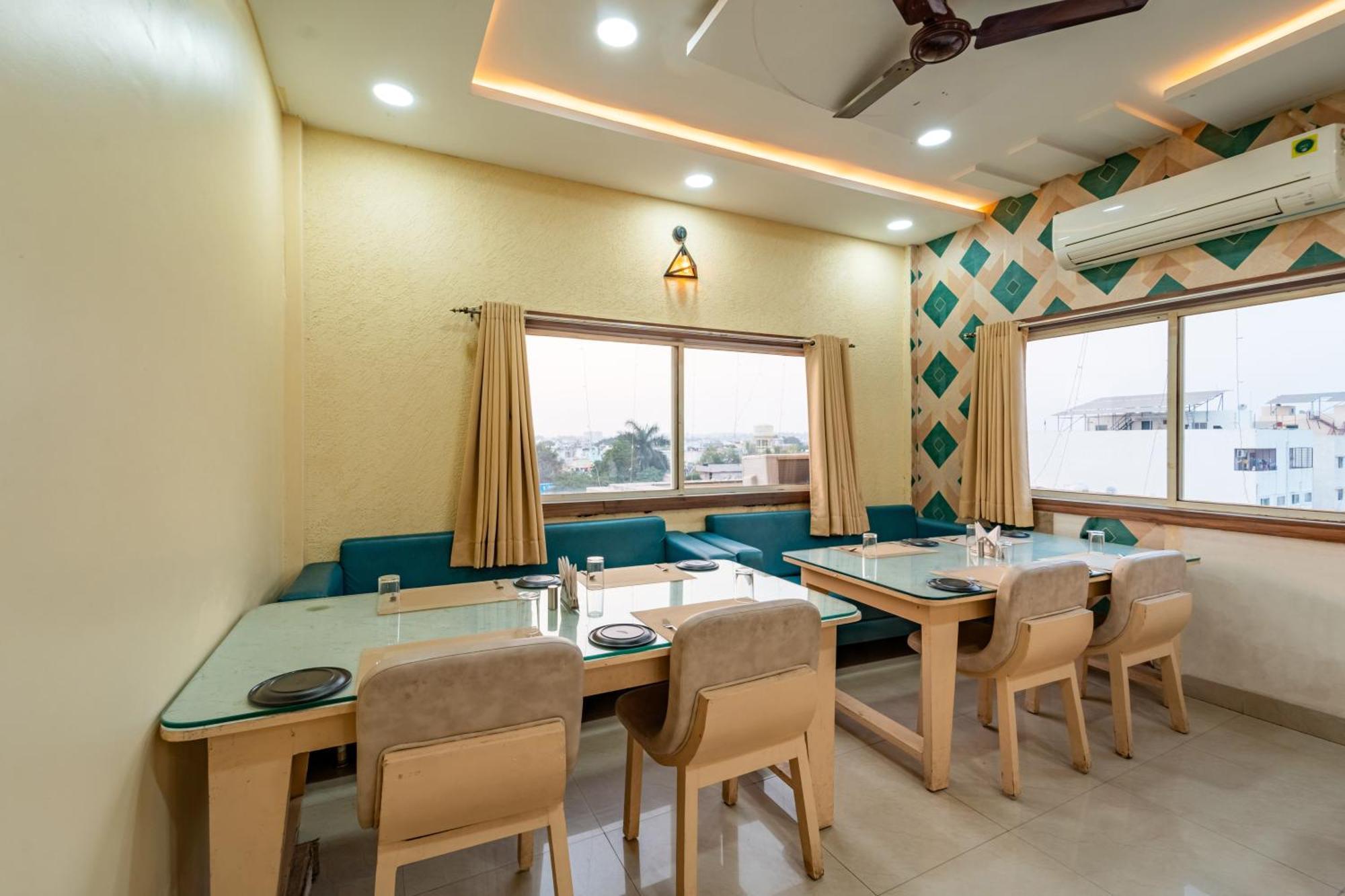 Treebo Premium Zorba Hotel Bhopal Exterior foto