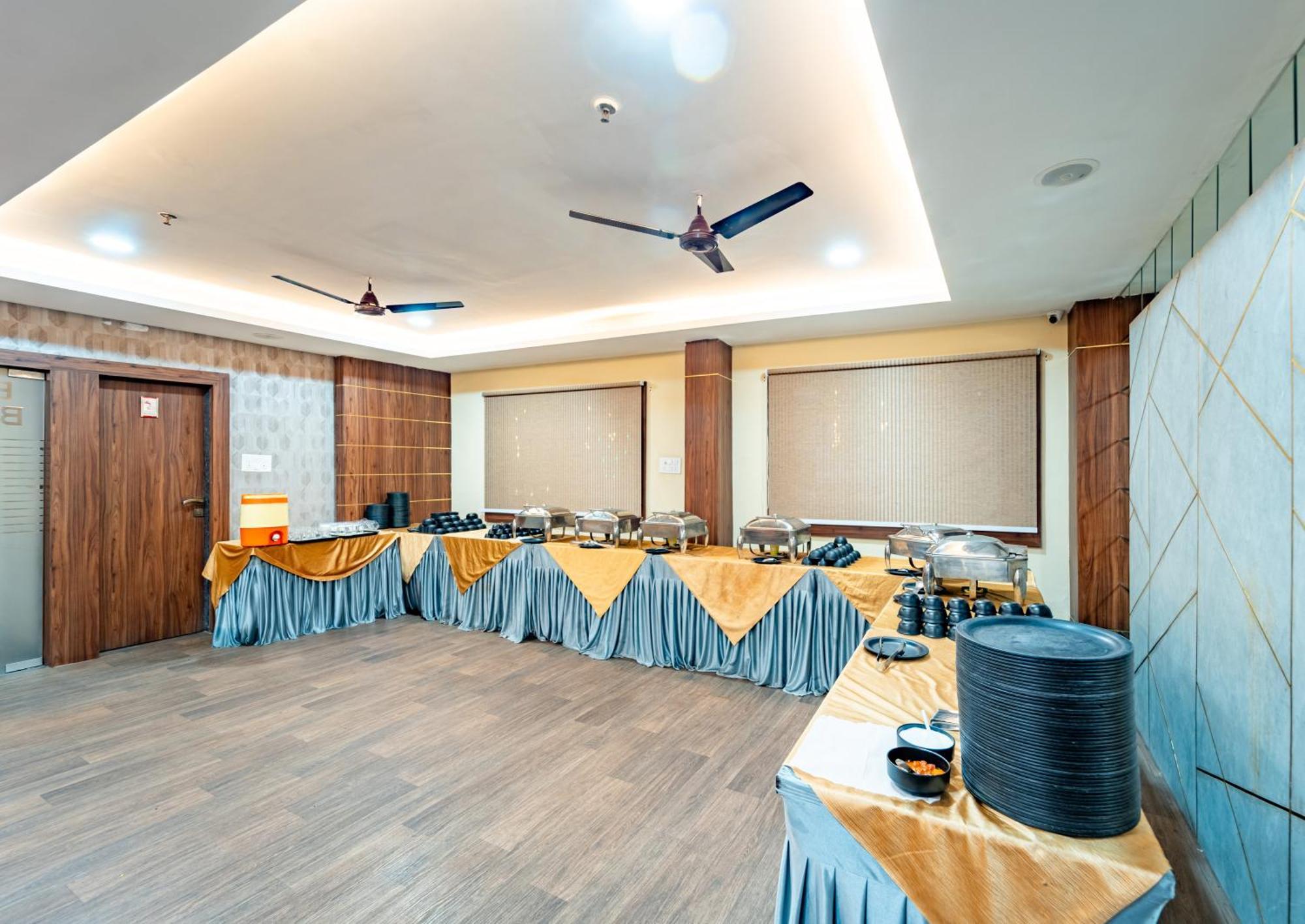Treebo Premium Zorba Hotel Bhopal Exterior foto