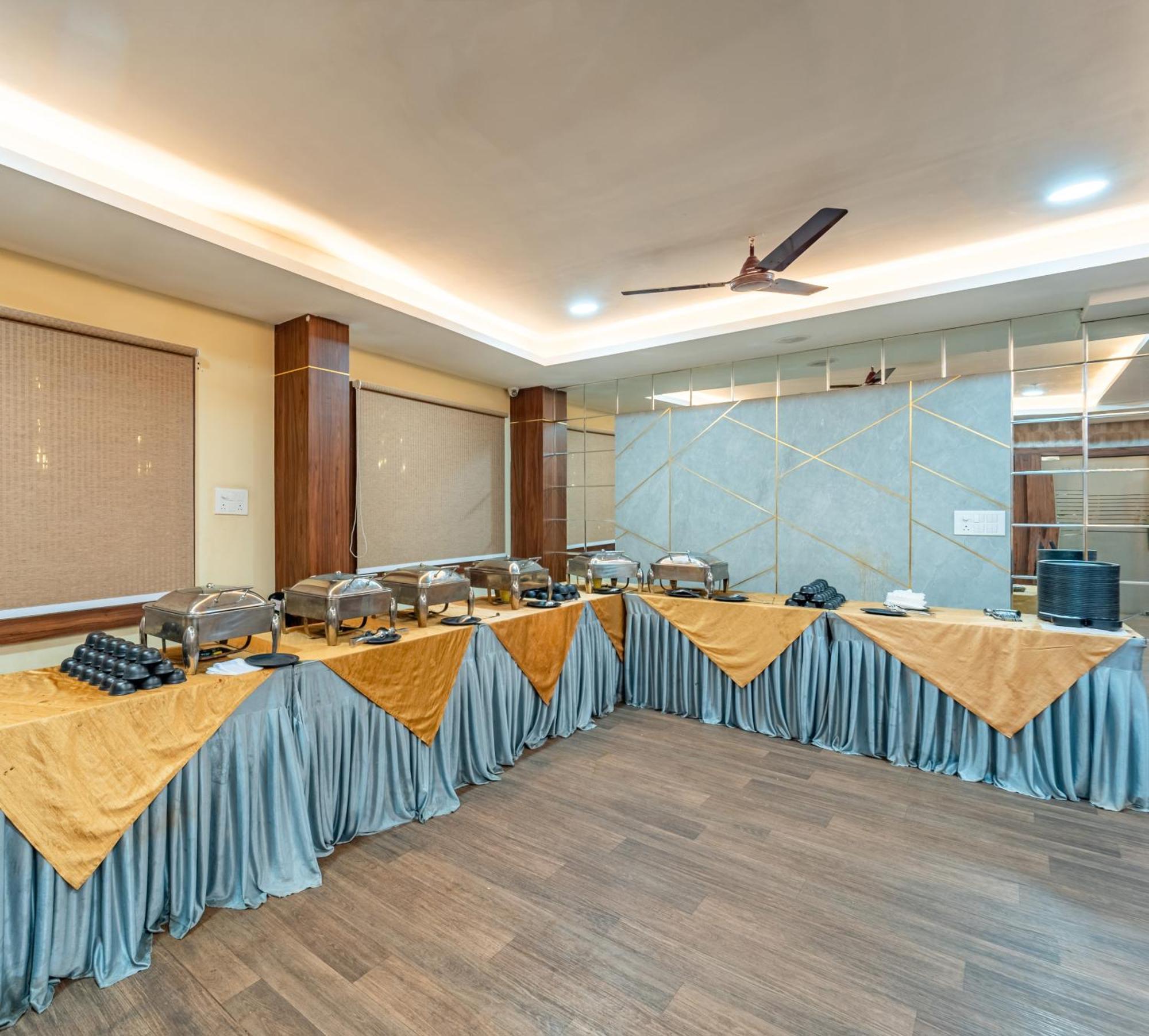 Treebo Premium Zorba Hotel Bhopal Exterior foto
